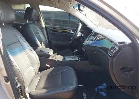 2012 Hyundai Genesis 3.8 z USA, uszkodzony, nr VIN KMHGC4DD4CU198102